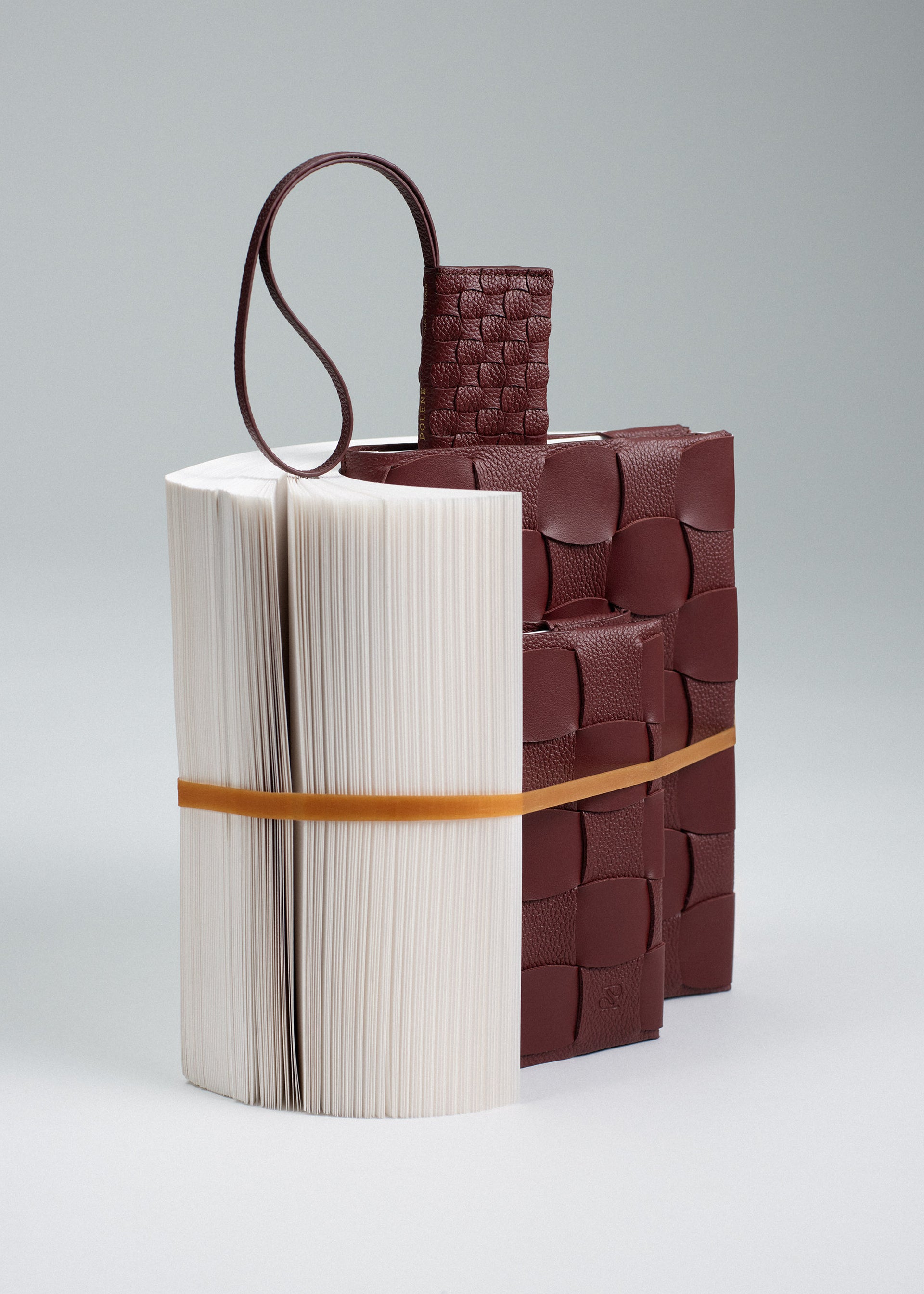 Couvre carnet Neiti A5 - Cerise Noire