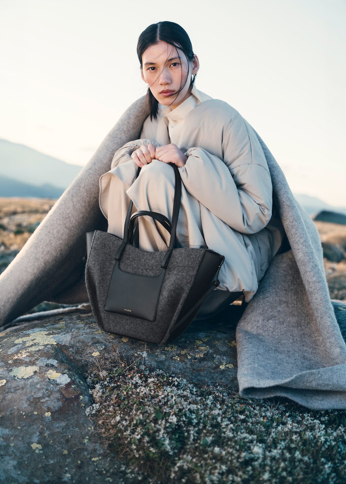Cyme Mini - Noir Anthracite Feutrée