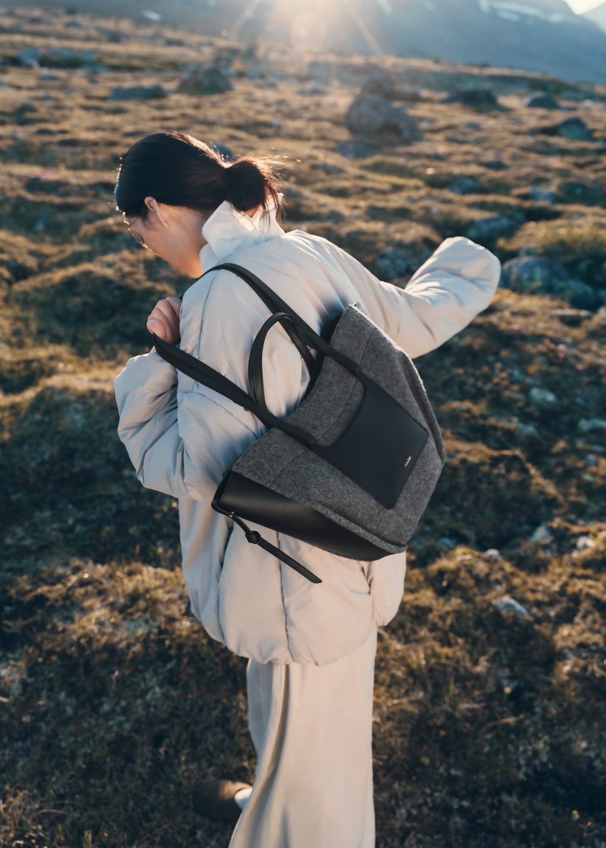 Cyme Mini - Noir Anthracite Feutrée